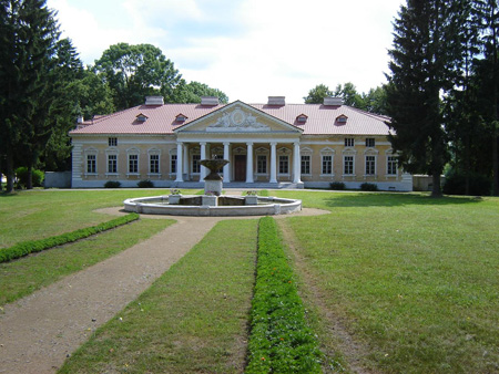 Старовинний парк у селі Самчики